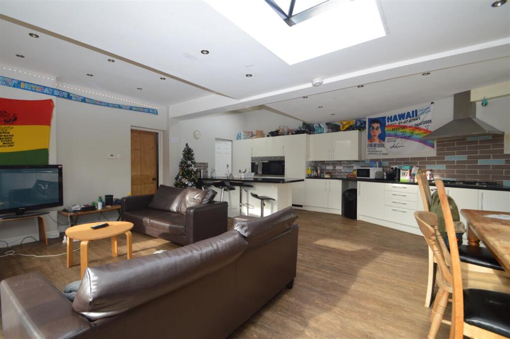 Elton Road, Bishopston.