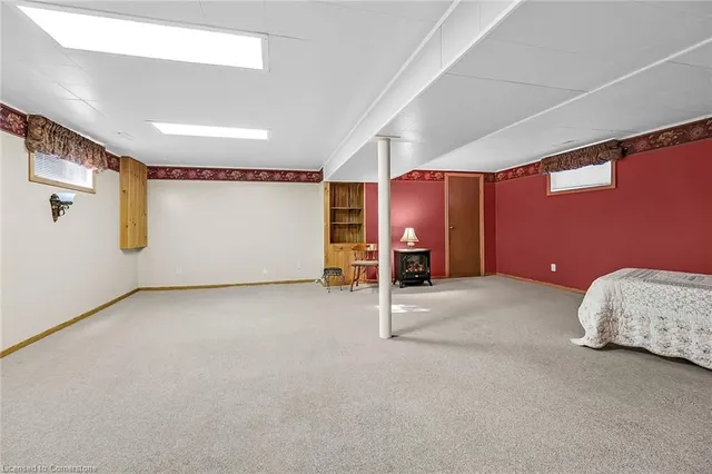 Additional image 19 of 46 Mountain Ave