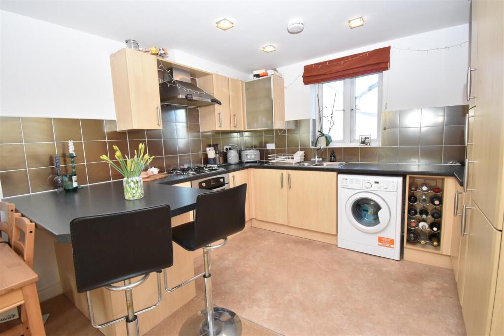 Additional image 3 of High Street, Portishead