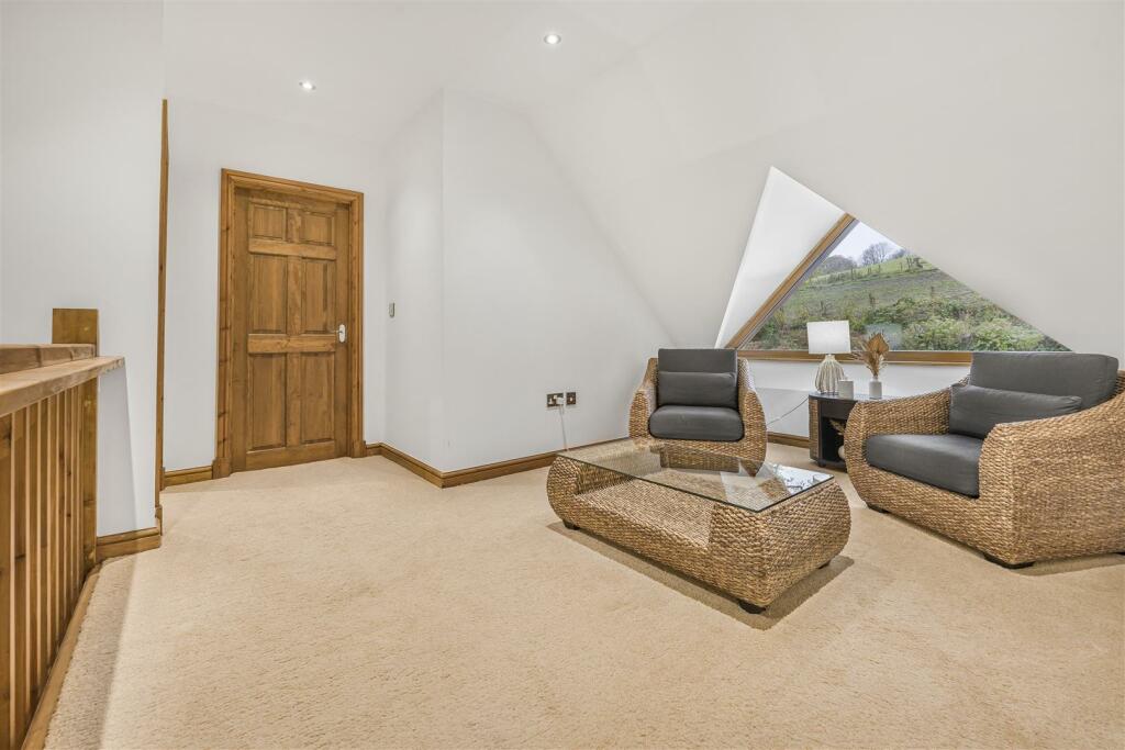 Additional image 11 of Oakmead Road, Meirios Valley