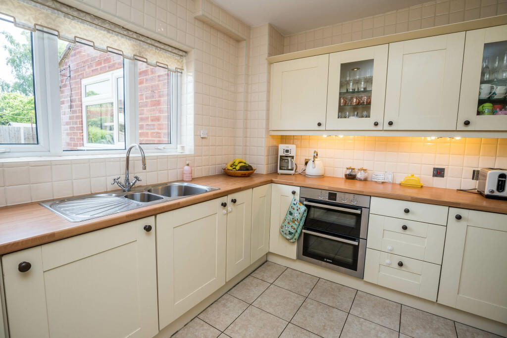 Additional image 7 of Selkirk Drive, Curzon Park, CH4