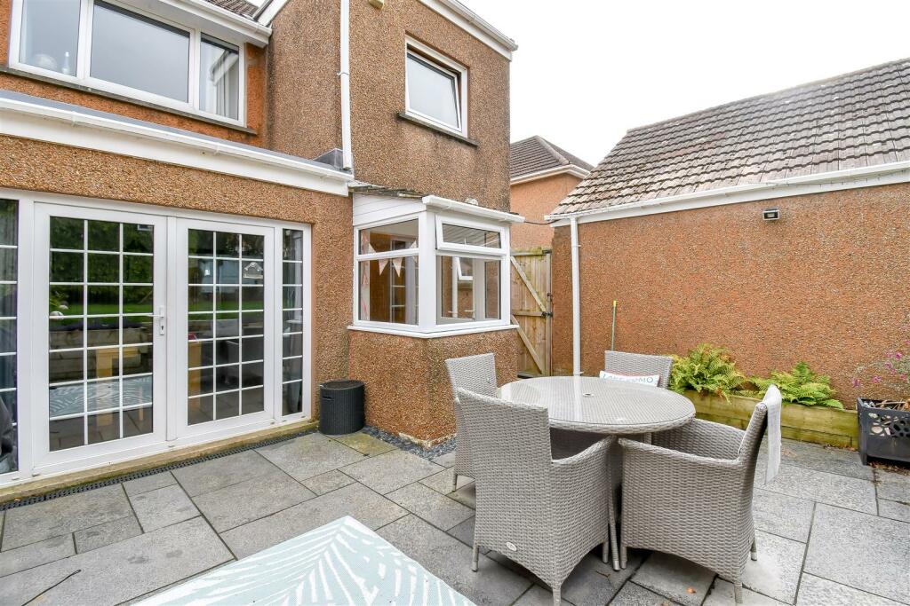 Additional image 29 of Hawthorn Road, Barry