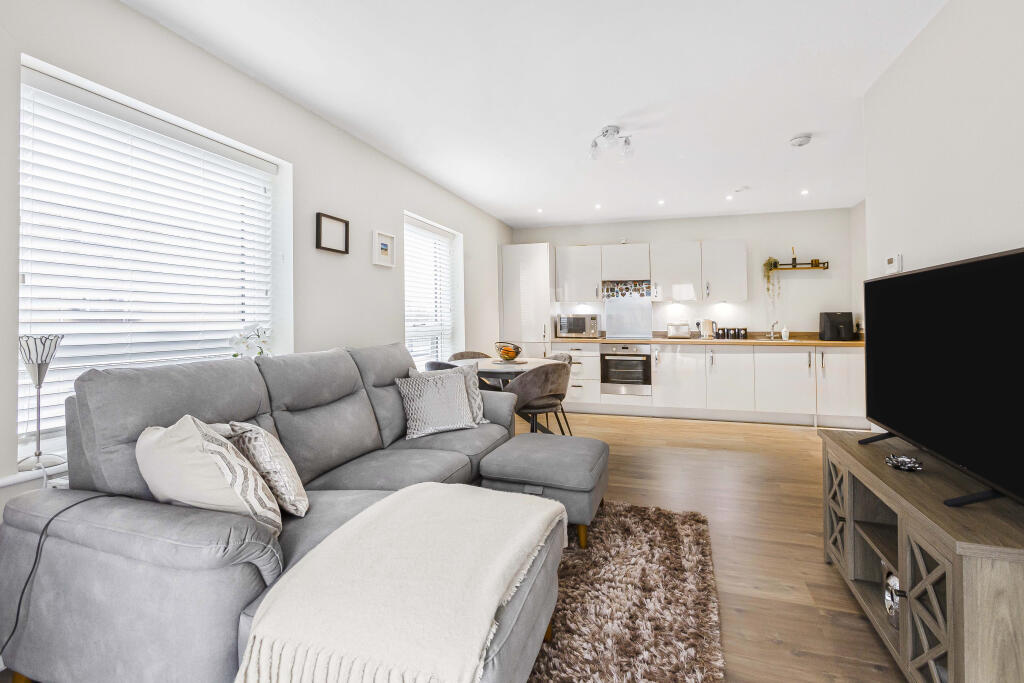 Additional image 7 of Welwyn Garden City, Hertfordshire, AL7