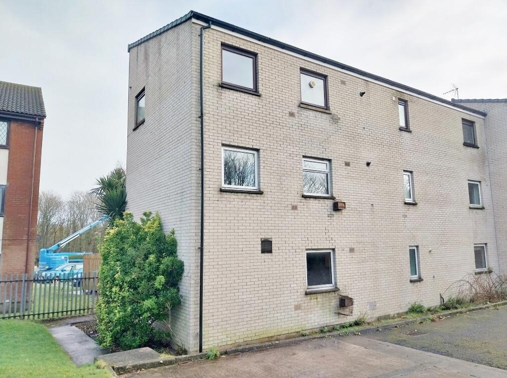 Lake View Close, Porthcawl, South Glamorgan, Bridgend (County of), CF36