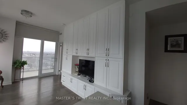 Additional image 9 of 15 Holmes Ave Unit 1508