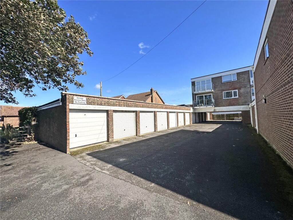 Additional image 11 of Marine Drive, Barton on Sea, New Milton, Hampshire, BH25