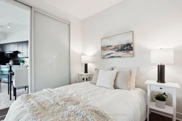 Additional image 17 of 35 Brian Peck Cres Unit 321