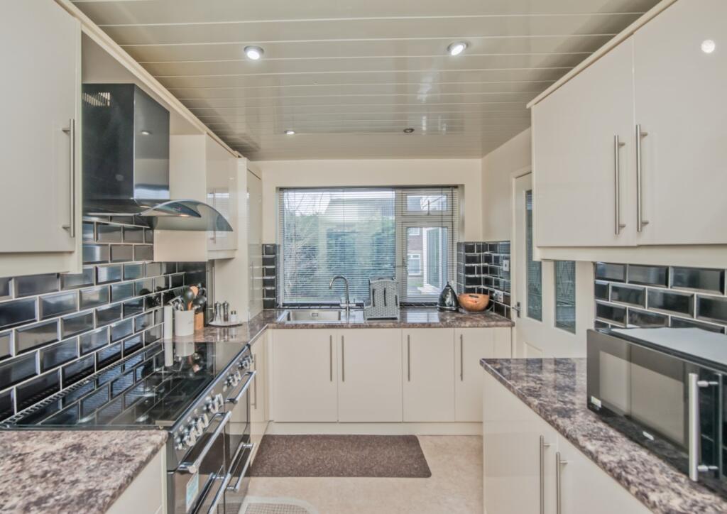 Additional image 6 of Glenrose Drive, Lidget Green, Bradford, BD7