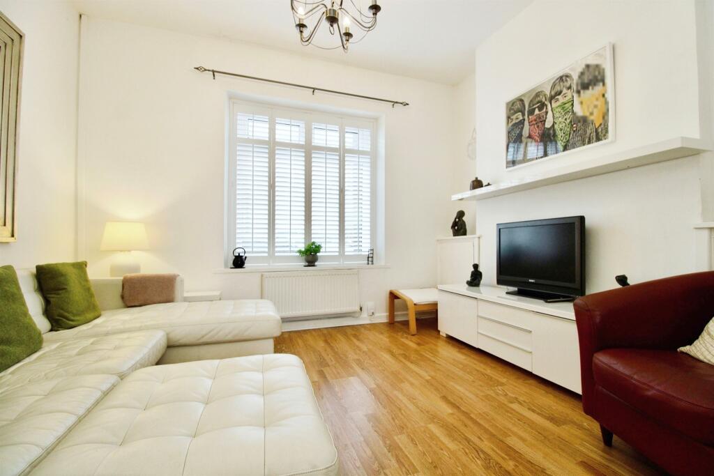 Additional image 4 of Glebe Street, Penarth