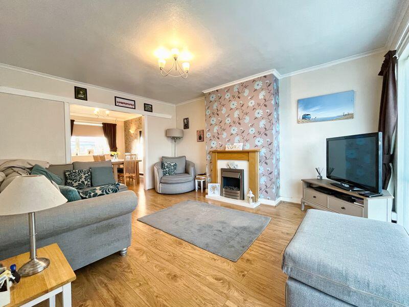 Additional image 3 of 37 West Park Drive, Porthcawl, CF36 3RG