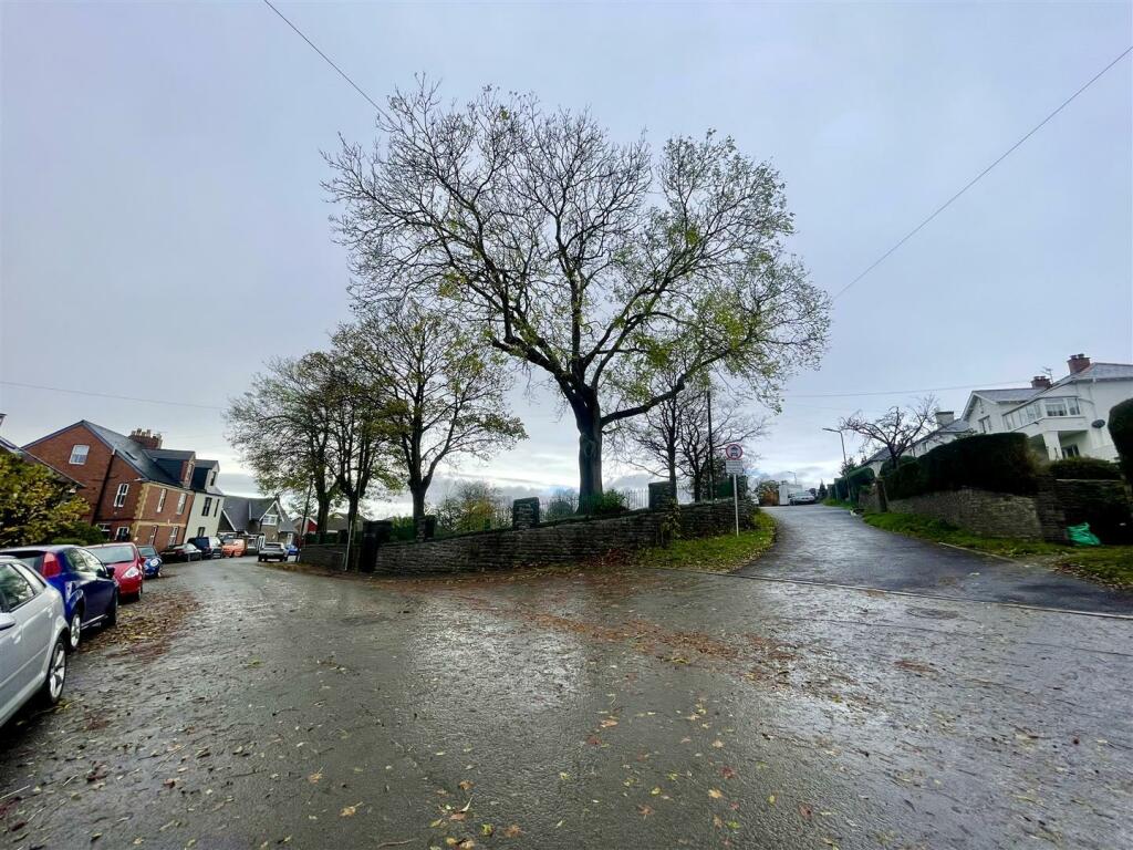 Additional image 24 of Victoria Park Road, Barry