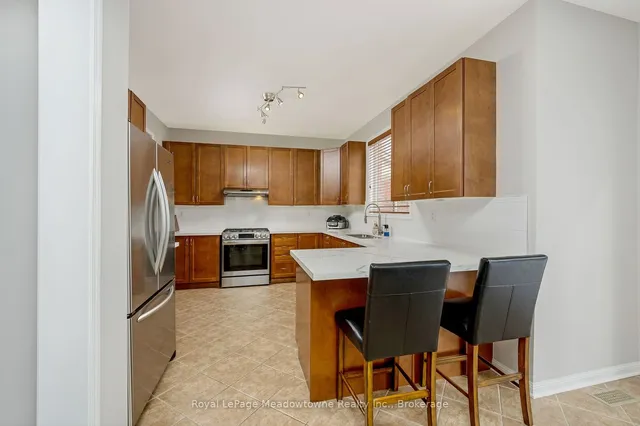 Additional image 16 of 1285 Christie Circ