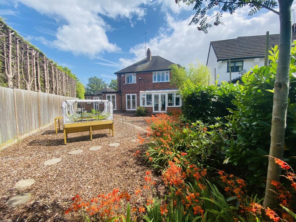 Additional image 3 of Selkirk Drive, Chester