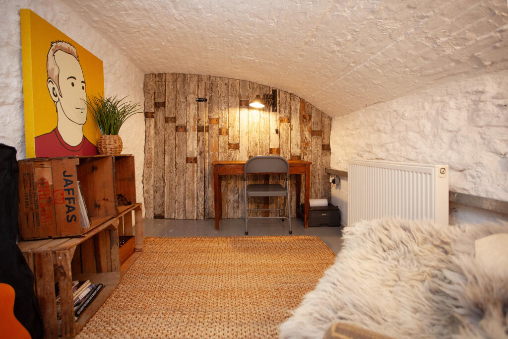 Additional image 6 of Royal York Crescent, Bristol, BS8