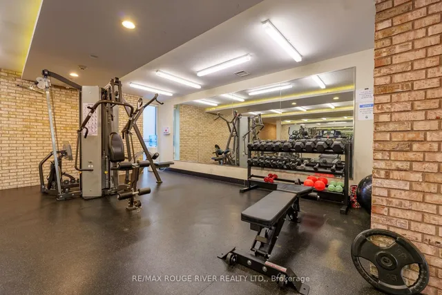 Additional image 3 of 39 Sherbourne St Unit 906