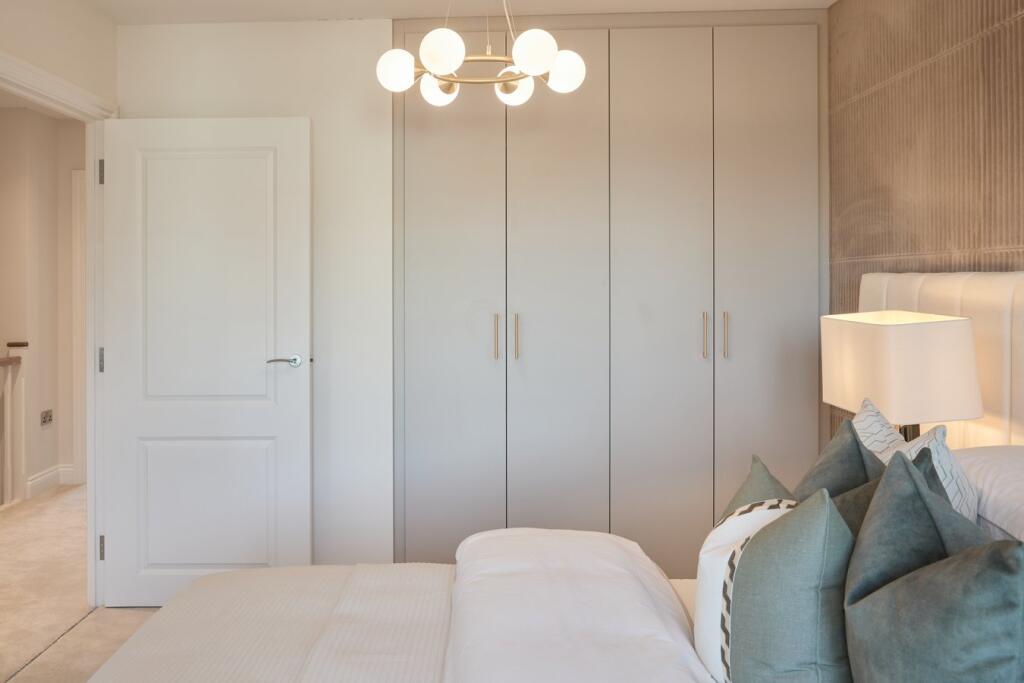 Additional image 4 of The Waldens, Mount Pleasant Road, Saffron Walden, Essex, CB11