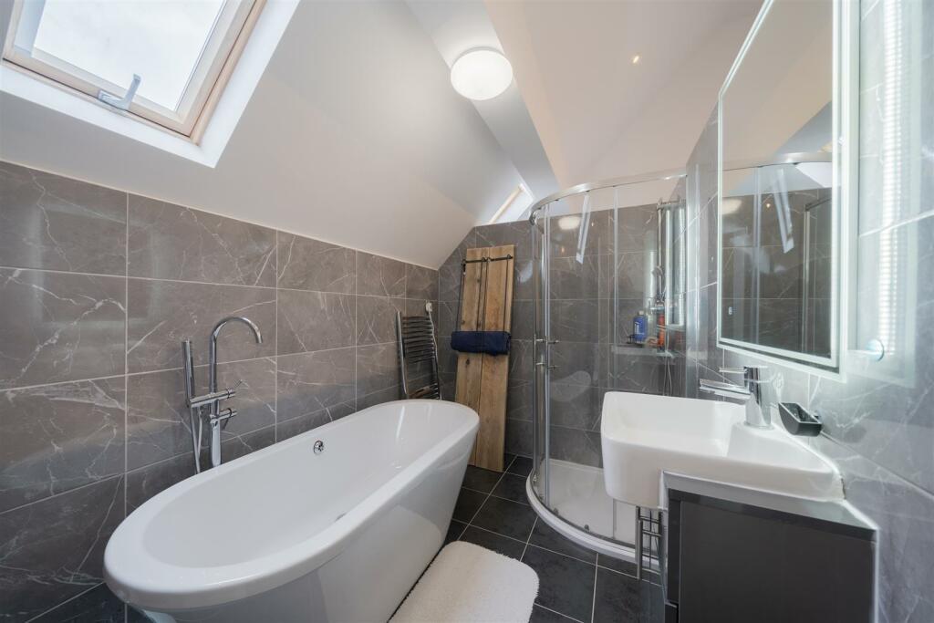 Additional image 19 of East O' Hills Close, Heswall, Wirral, CH60