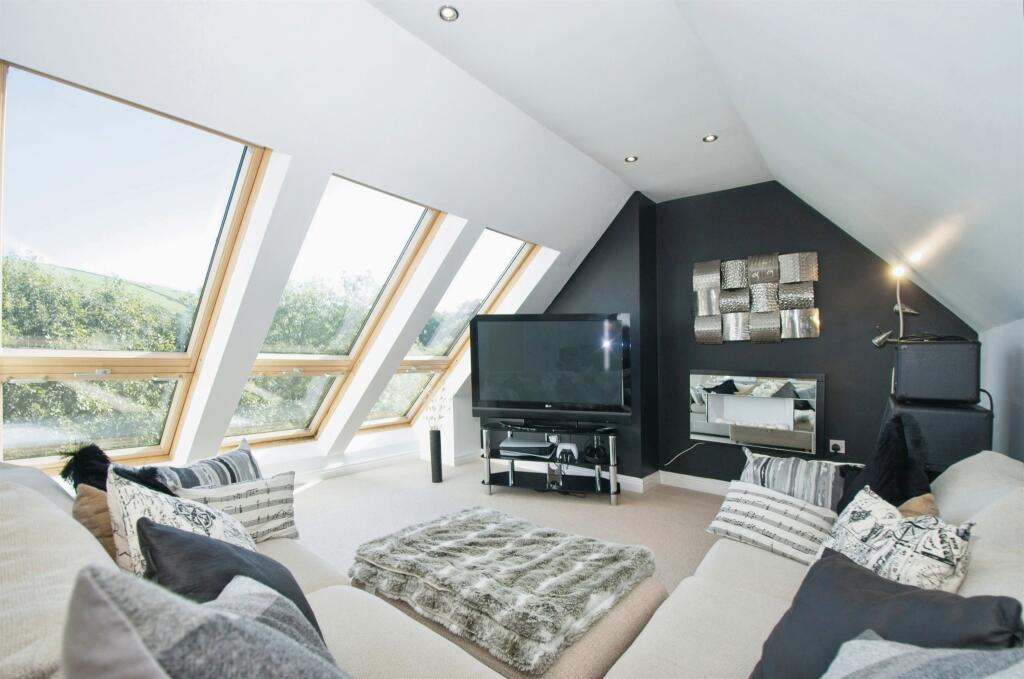 Additional image 13 of Darren View, Maesteg