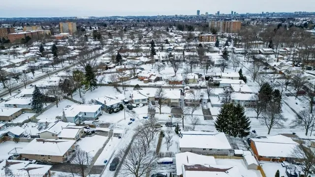 Additional image 40 of 94 Nipigon St