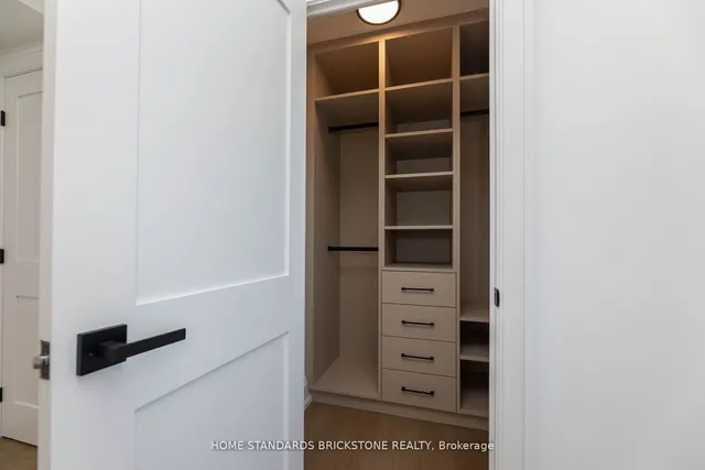 Additional image 27 of 66 Collier St Unit 9D