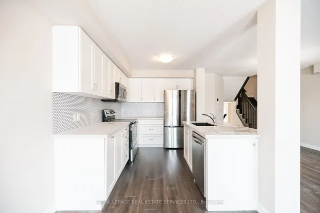 Additional image 2 of 116 Laguna Village Cres