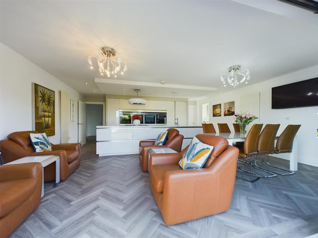 Additional image 17 of Hutchwns Close, Porthcawl