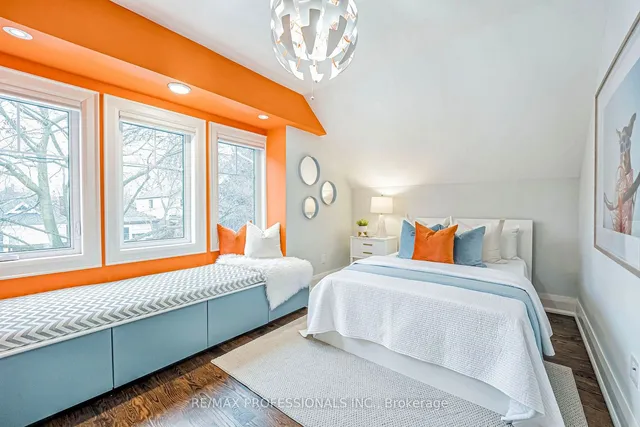 Additional image 21 of 46 Seventh St