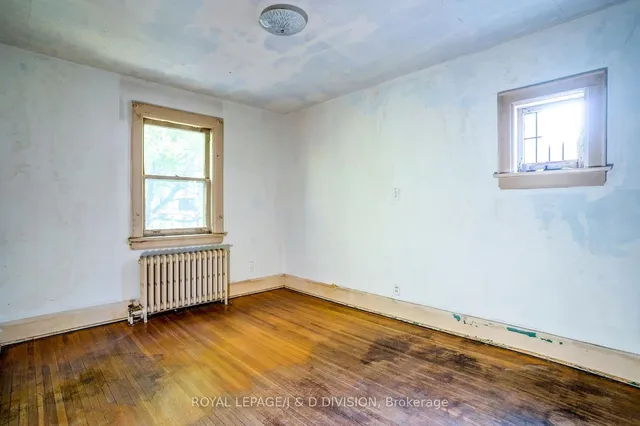 Additional image 27 of 27 Cortland Ave