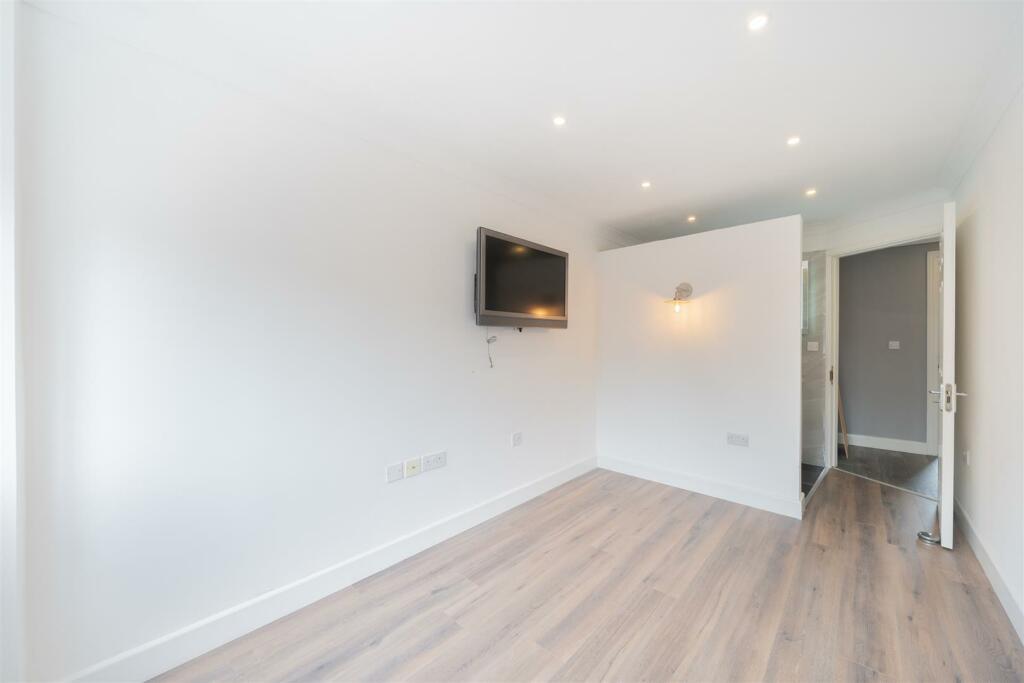 Additional image 25 of East O' Hills Close, Heswall, Wirral, CH60