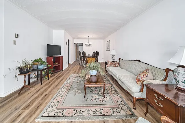 Additional image 9 of 10 Romanway Cres