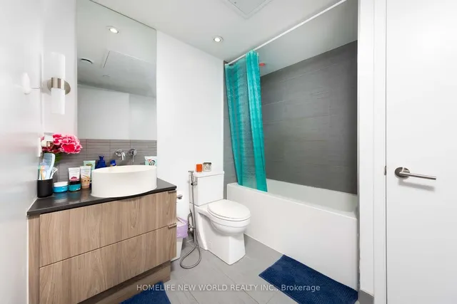 Additional image 21 of 161 Roehampton Ave Unit 603