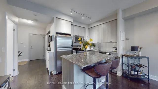 Additional image 5 of 1638 Bloor St Unit 204