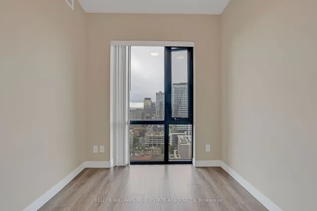 Additional image 22 of 15 Queen St Unit 1814