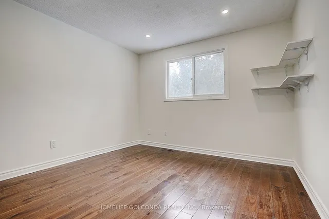 Additional image 11 of 38 Applegate Cres