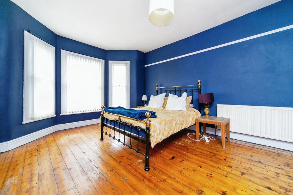 Additional image 8 of Marlborough Grove, PRENTON, CH43
