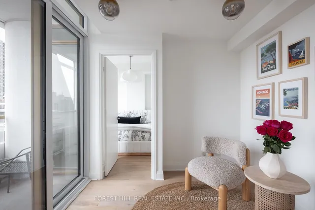 Additional image 21 of 151 Avenue Rd Unit 510