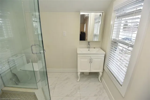 Additional image 24 of 2546 Wilson St