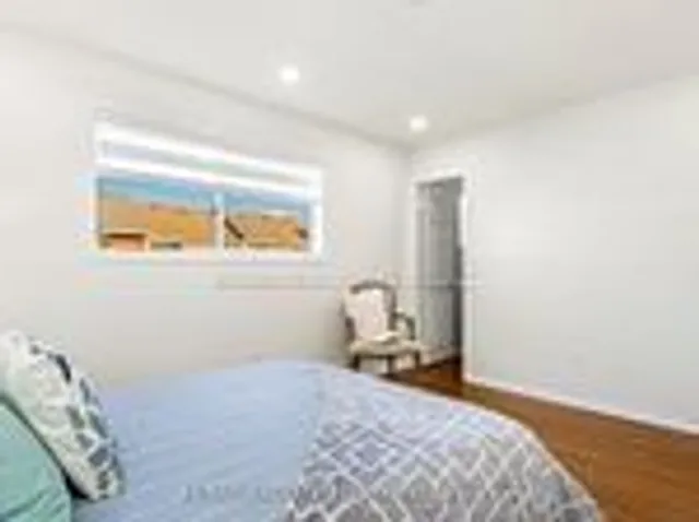 Additional image 18 of 1096 Barclay Circ