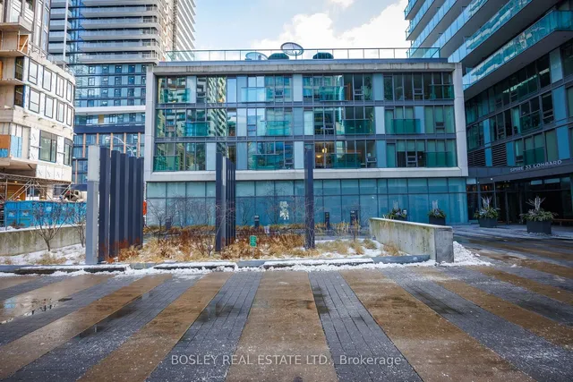 Additional image 32 of 33 Lombard St Unit 412