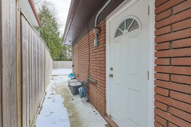 Additional image 39 of 221 Churchill Ave