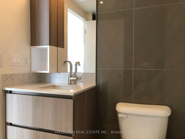 Additional image 15 of 15 Baseball Pl Unit 815