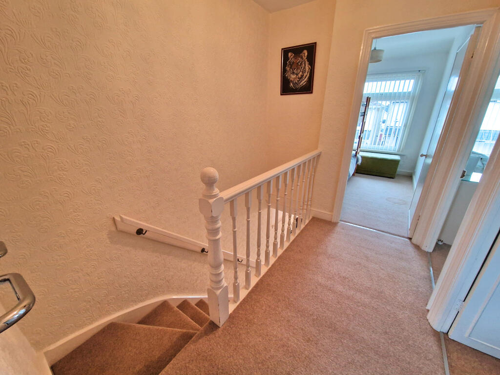 Additional image 9 of LEWIS PLACE, PORTHCAWL, CF36 3EG