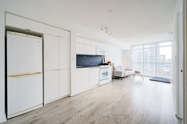 Additional image 15 of 21 Iceboat Terr Unit 1201