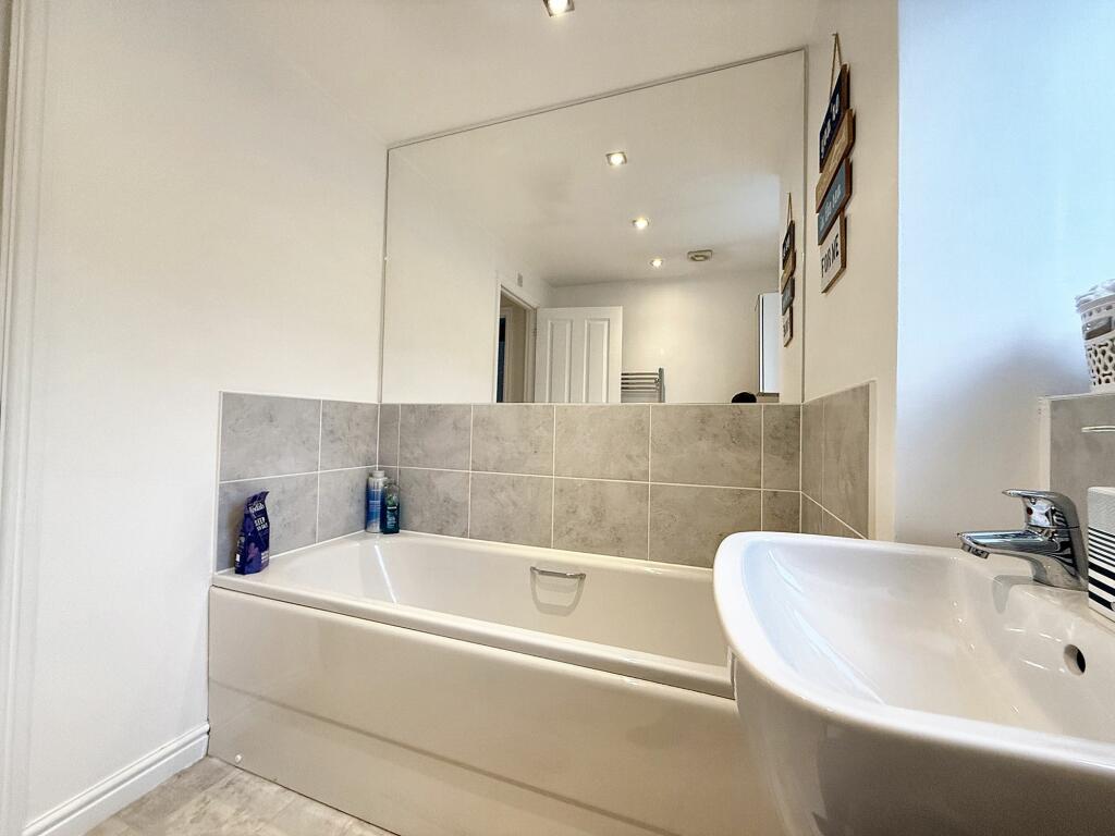 Additional image 30 of Ymyl Yr Afon, Hawthorn, CF37