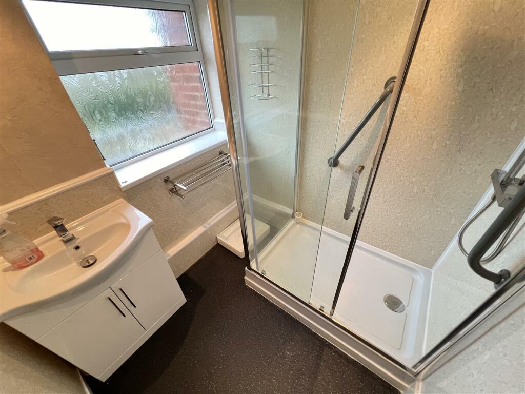 Additional image 19 of Somerset Road, Pensby, Wirral