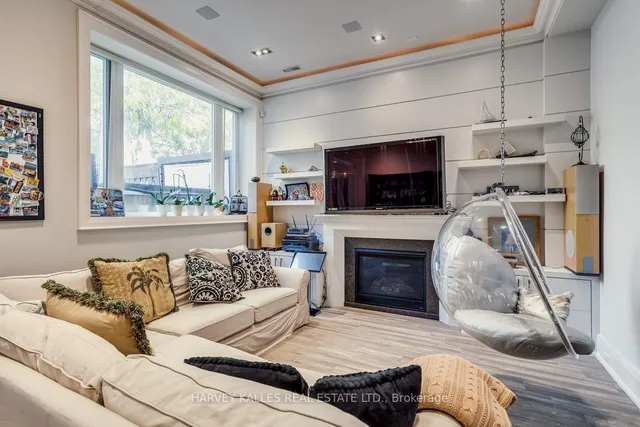 Additional image 18 of 52 Carmichael Ave