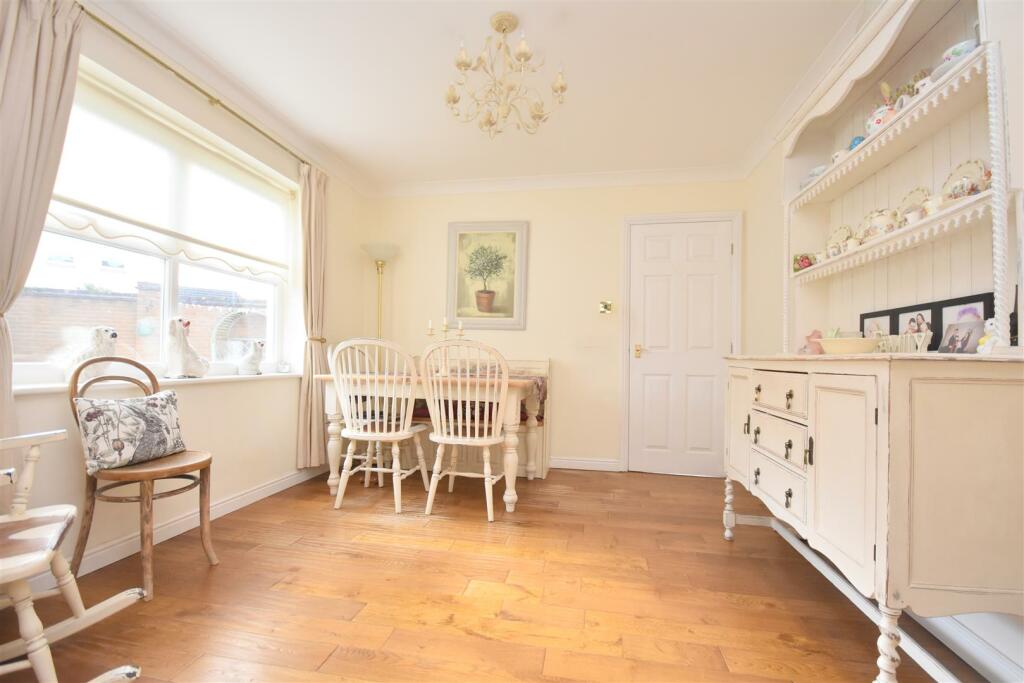 Additional image 5 of Starlight View, 156 Westward Rise, Barry, Vale of Glamorgan, CF62 6NQ