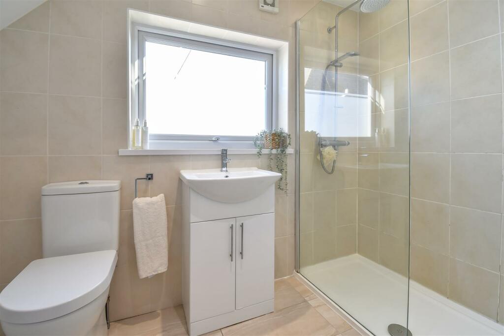 Additional image 14 of Highlight Lane, Barry