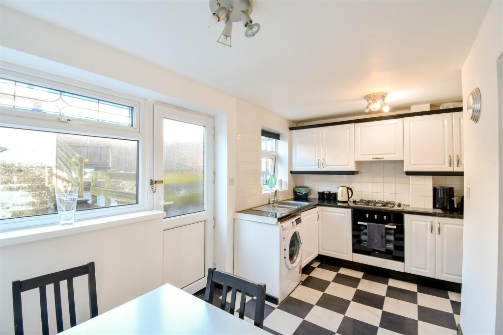 Additional image 21 of Holton Road, Barry