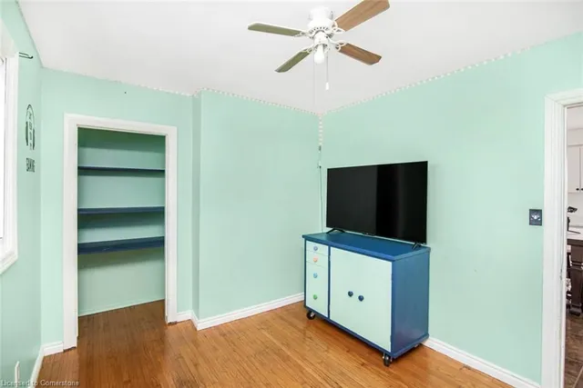 Additional image 16 of 725 Mud St